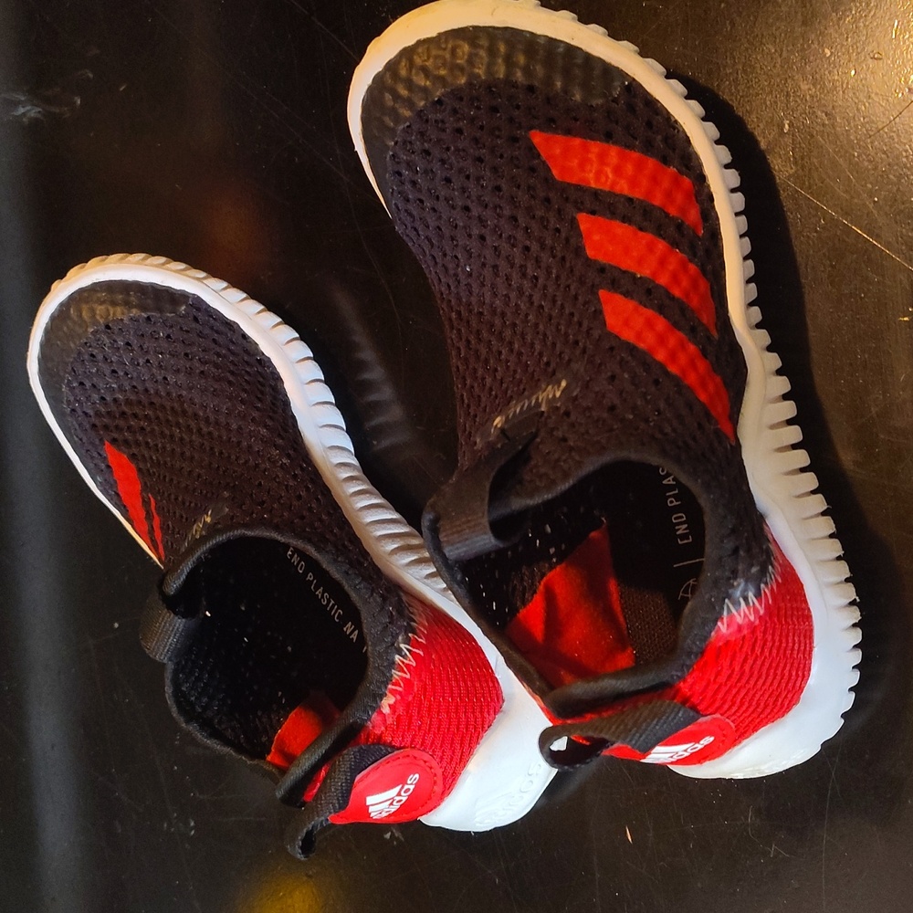 Boys Adidas mesh summer shoe